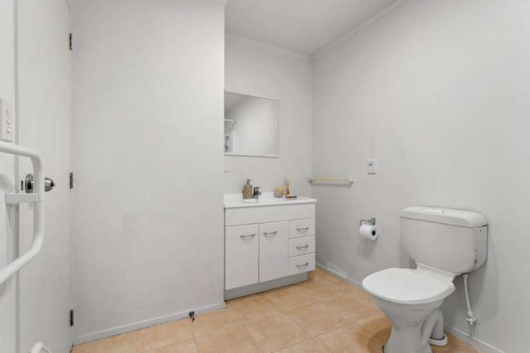 6 Kona Crescent Henderson_16