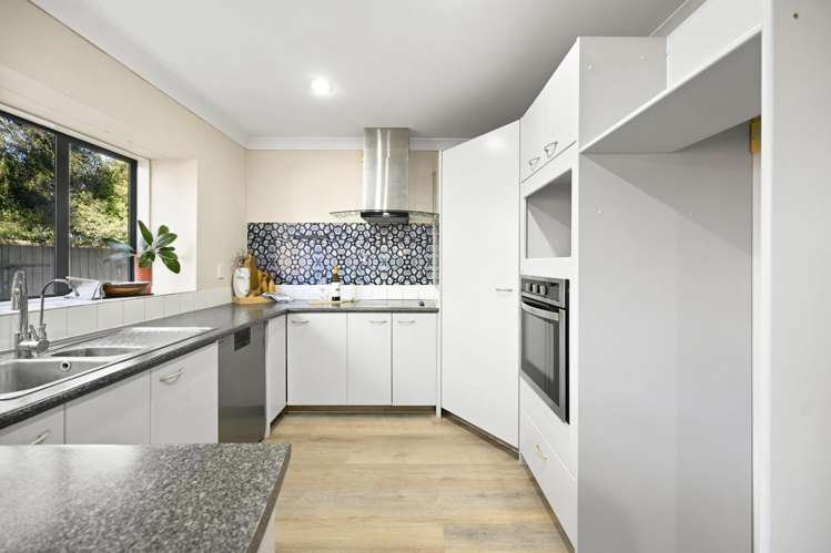 7 Plymouth Place Fairview Downs_8