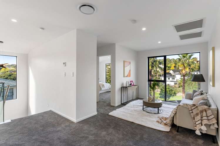 2/32 Caversham Drive Torbay_12