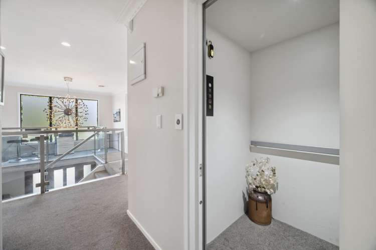 2/7 Waihora Street Hilltop_18