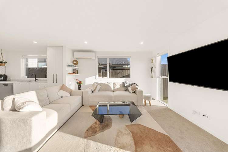 23 Tangaroa Place_5