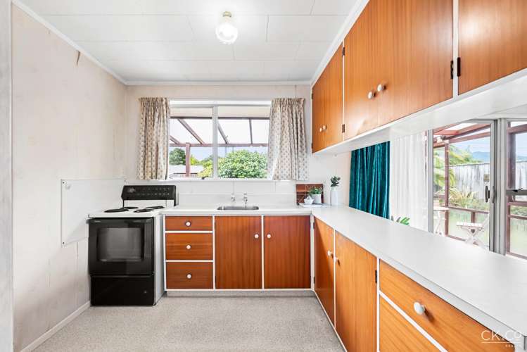 2/18 Seddon Street Wallaceville_6