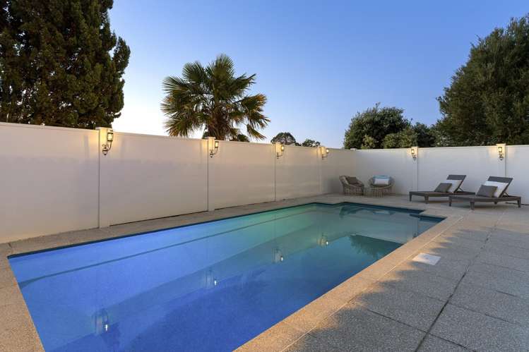 31 Squirrel Lane Browns Bay_15