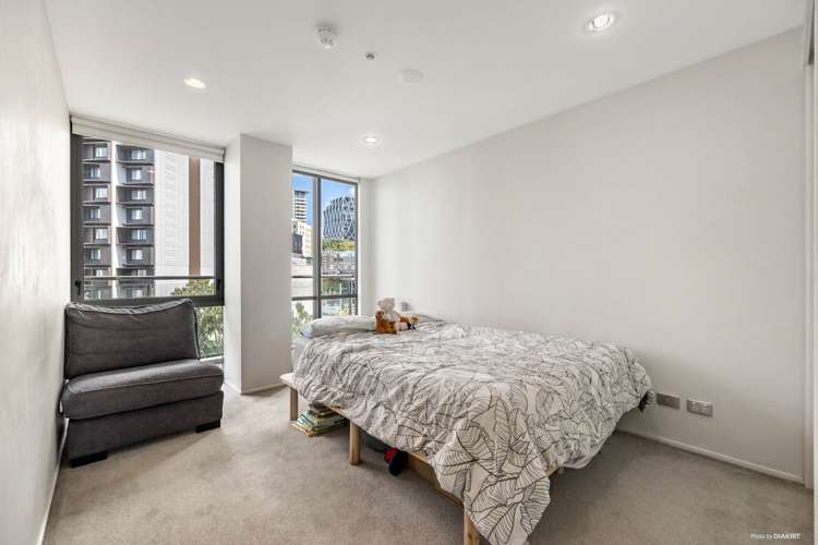 701/30 Beach Road Auckland Central_6
