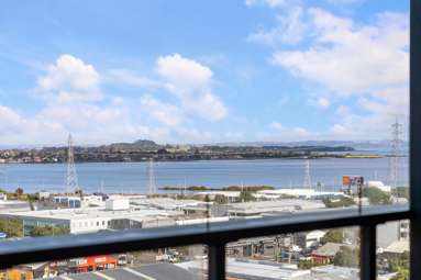 717/158 Onehunga Mall_2
