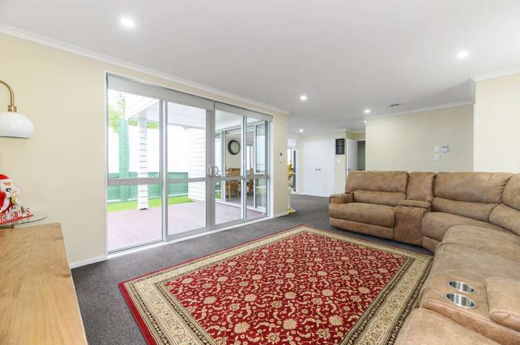 20d Kelwyn Road Kelston_11