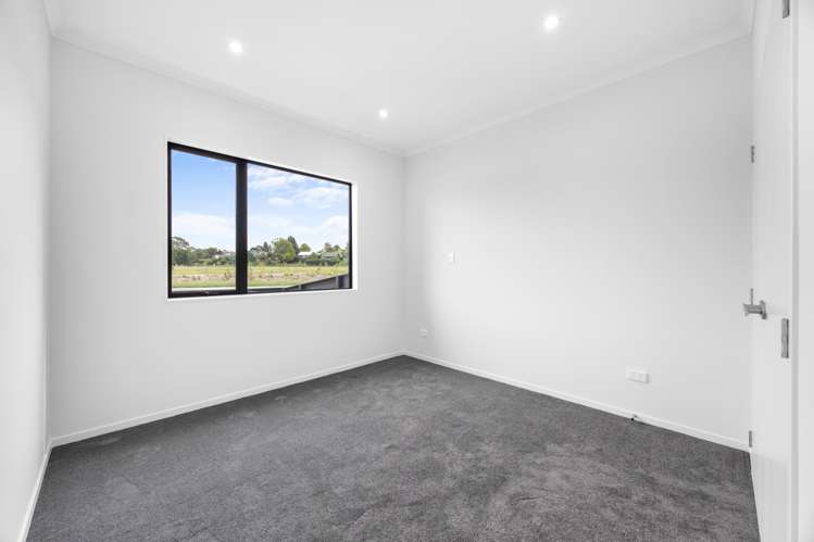 115 Otuwairoa Esplanade Opaheke_12