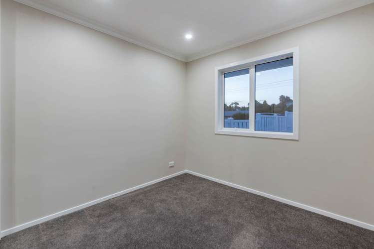 117 Tirimoana Road Te Atatu South_11