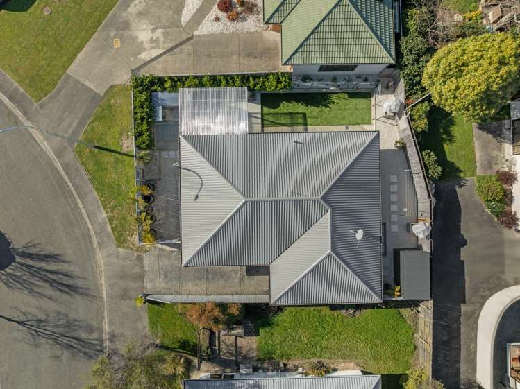 15a Vining Crescent Stoke_18