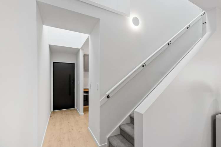 2/8 Mayfair Street Riccarton_17