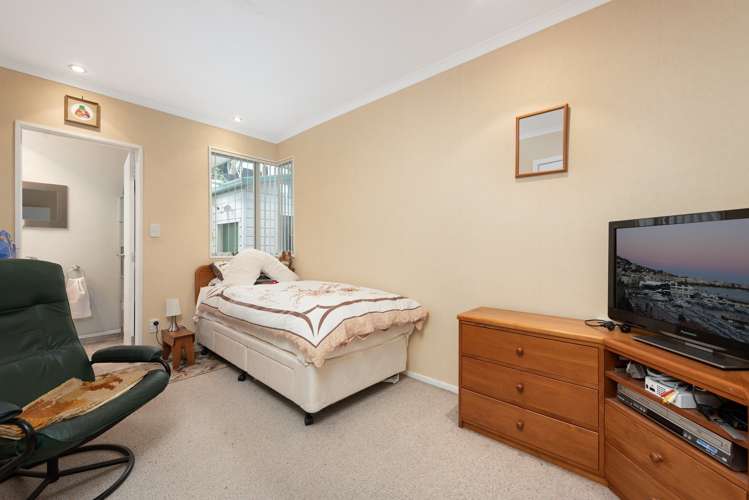 4 Jonathon Street Brookfield_10