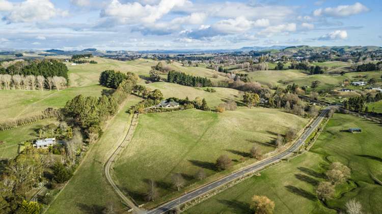 144 Racecourse Road Waipawa_1