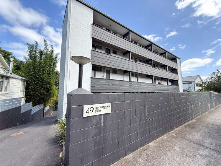 1/49 Esplanade Road Mount Eden_6