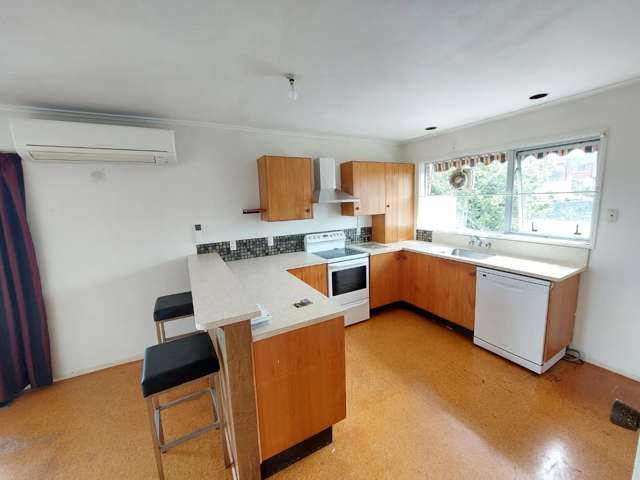 11 Keegan Drive 11410_3