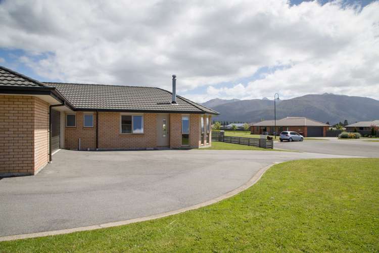 19 Broughton Place Te Anau_24