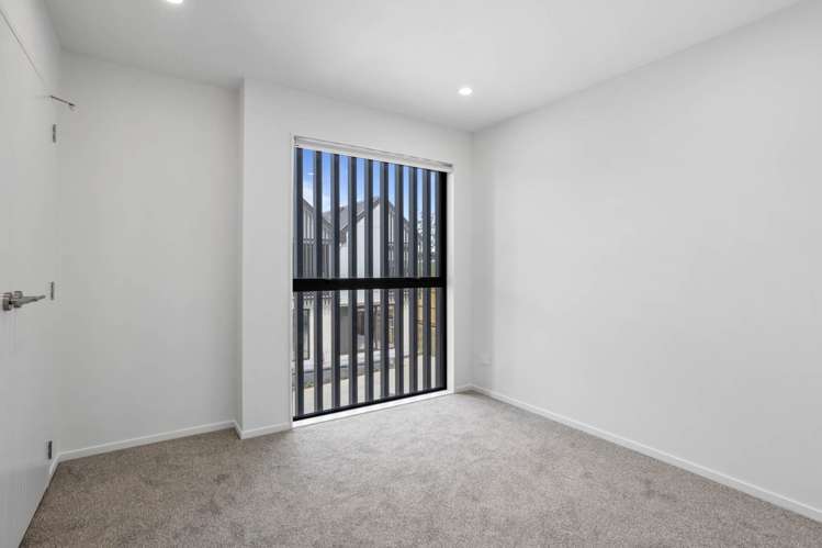 5/36 Fairdale Place Birkdale_4