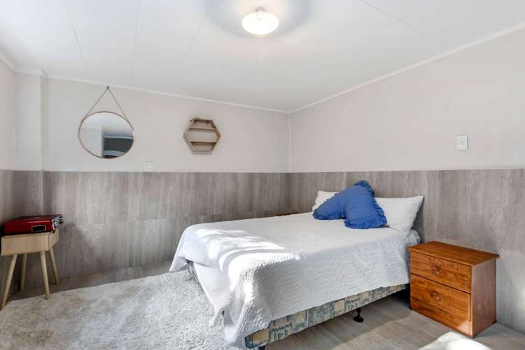 16 Autumn Avenue Glen Eden_13