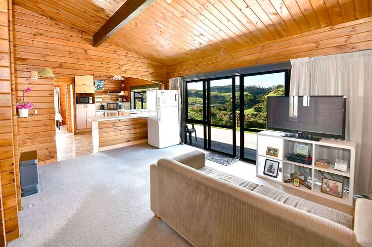 3020 Kaipara Coast Highway Glorit_12