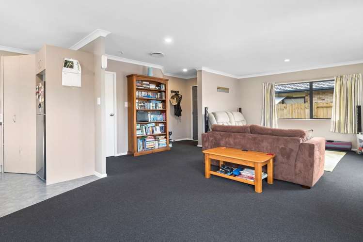 43 Lisa Place Brookfield_10