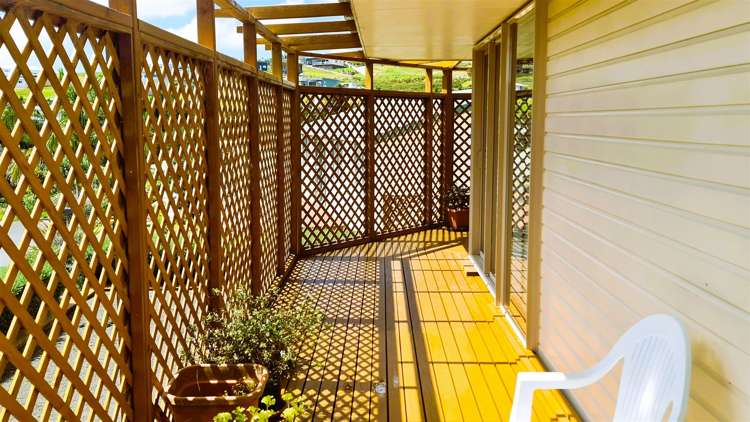 19 Hibiscus Avenue Cable Bay_16