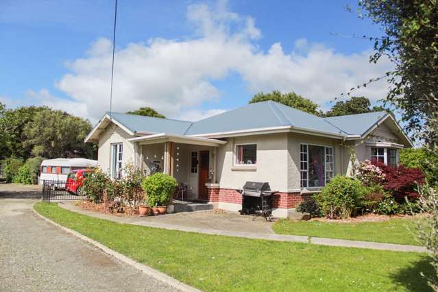 Your Country Escape with Character and Charm!