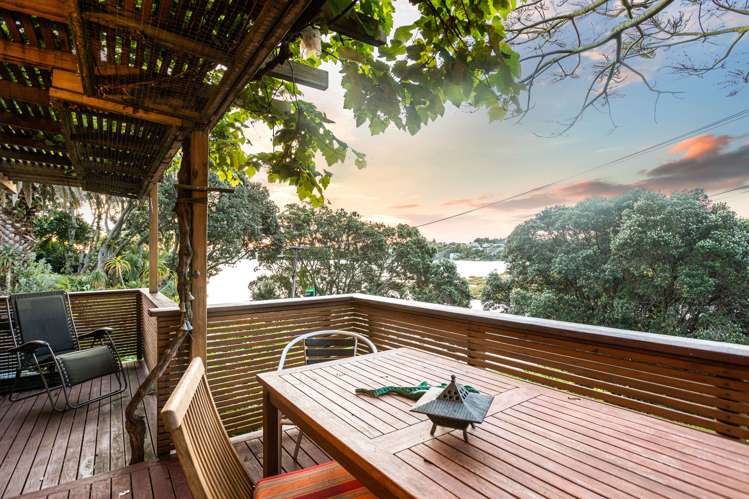 2/77 Aramoana Avenue Devonport_7