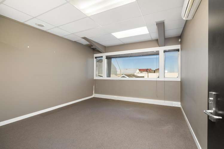 10-16 Perry St Masterton_3