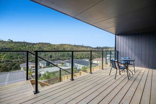 APT 6/3 Kawau Close Orewa_2