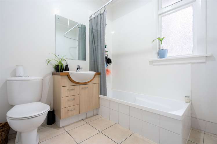 283 Main South Road Green Island_12