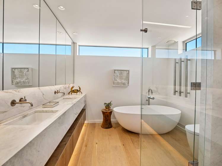 7 Surf Road Mt Maunganui_25