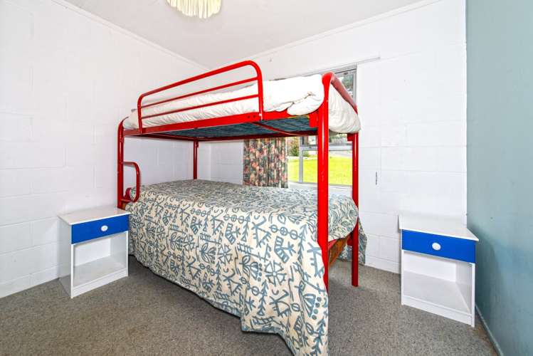 151 Howard Road Orere Point_17