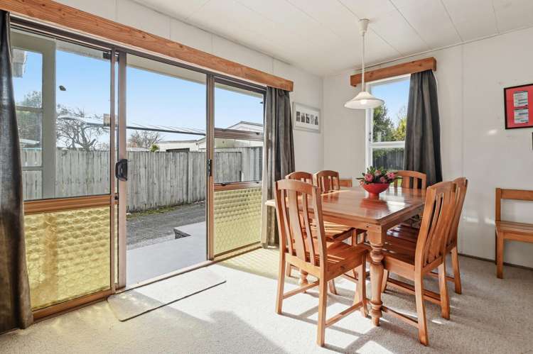 24 Hingaia Street_4