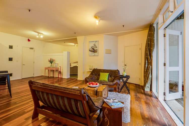 8d Egmont Street Te Aro_7