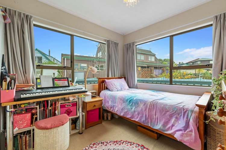 16 Hurstbourn Priors Goodwood Heights_10