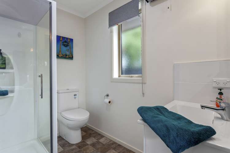 4/7 Wineberry Avenue Amberley_10