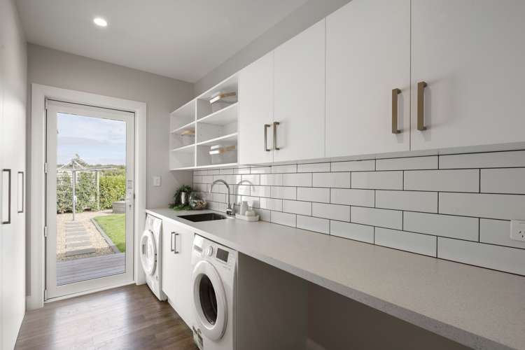 25 Alan Livingston Drive Cambridge_32