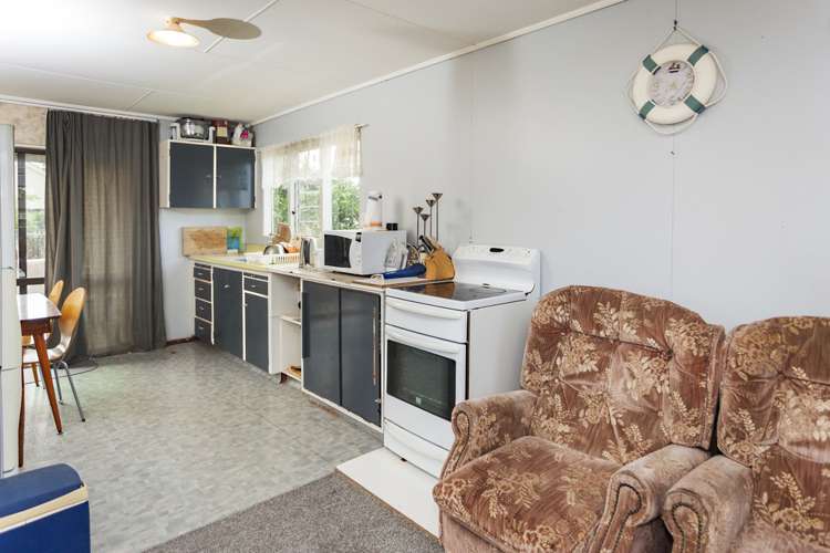 102 Charleston Avenue Whangamata_15