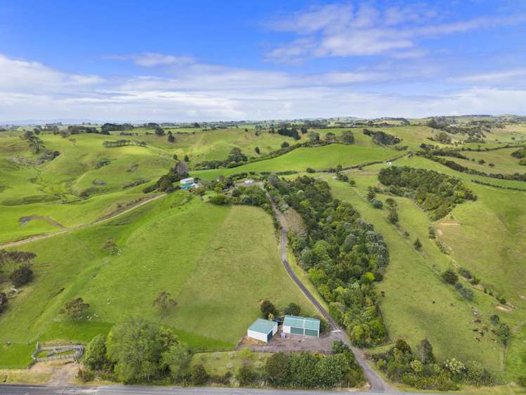 443 Lees Gully Road Pollok_46