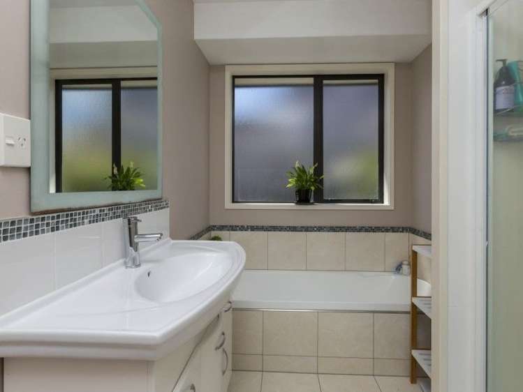 22 Garrett Place Riverstone Terraces_10