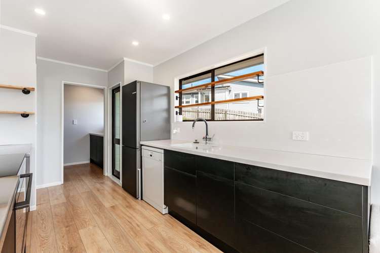 37 Erris Street Johnsonville_18