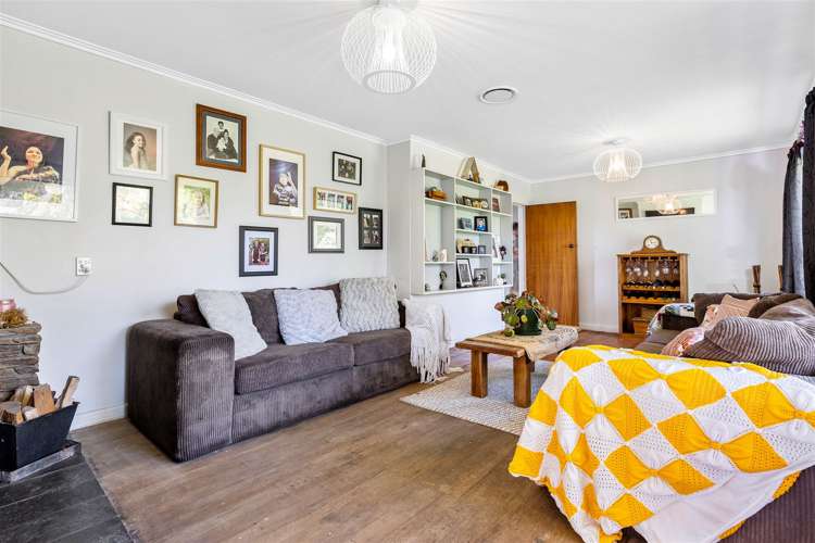 714 Harewood Road Harewood_7