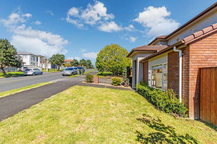 118 Kyle Road Greenhithe_34