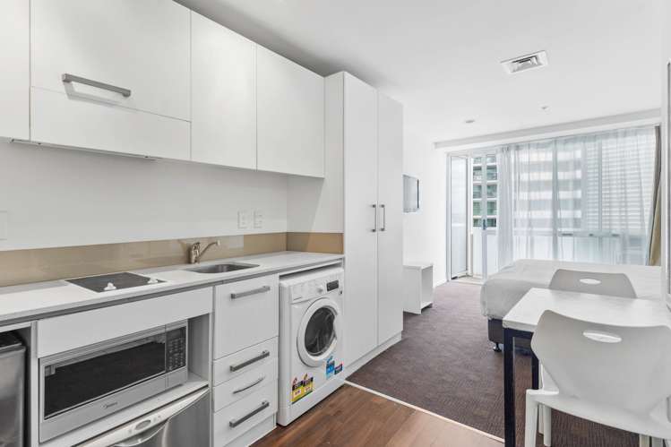 1210/10 Waterloo Quadrant Auckland Central_8