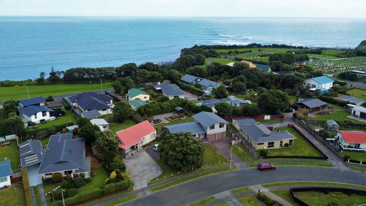9 Pohutukawa Drive Opunake_17