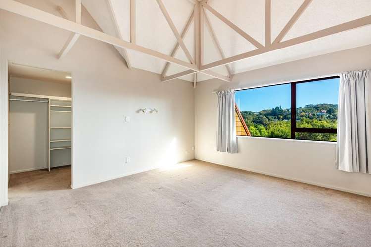 16 James Cook Drive Whitby_11