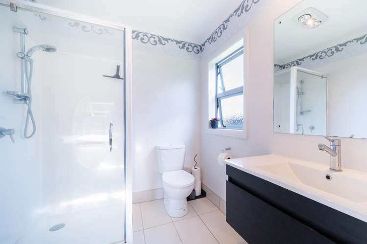 26 Chestnut Close Kelvin Grove_18