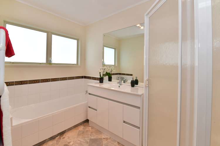 10 Melia Place Stanmore Bay_17