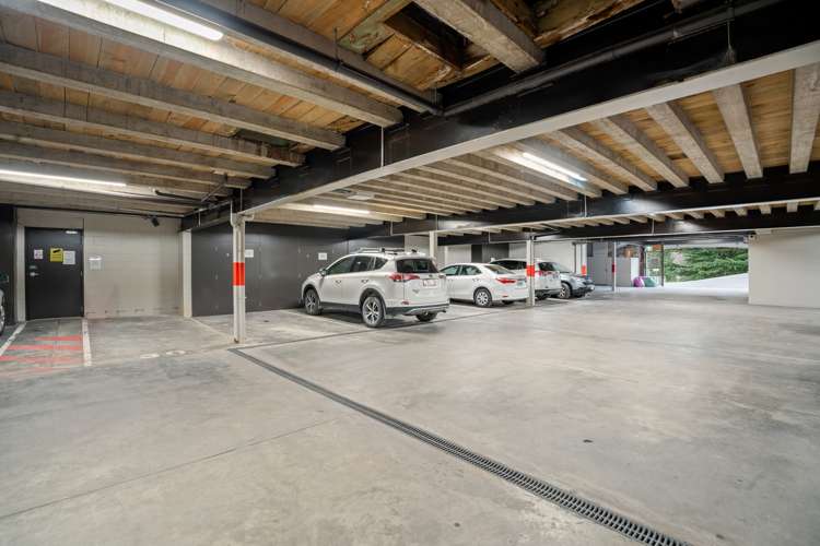 1/201 Beetham Street Queenstown_23