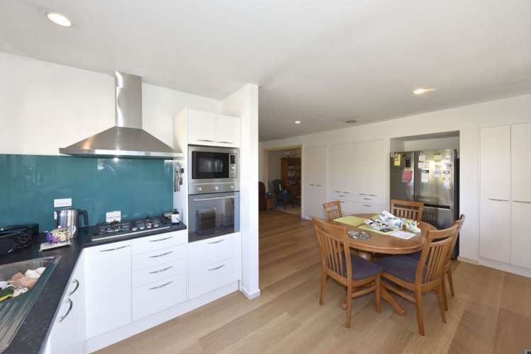 6 Adrian Place Shirley_9