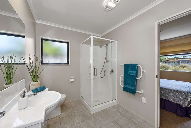 7 Stratford Place Huntington_11